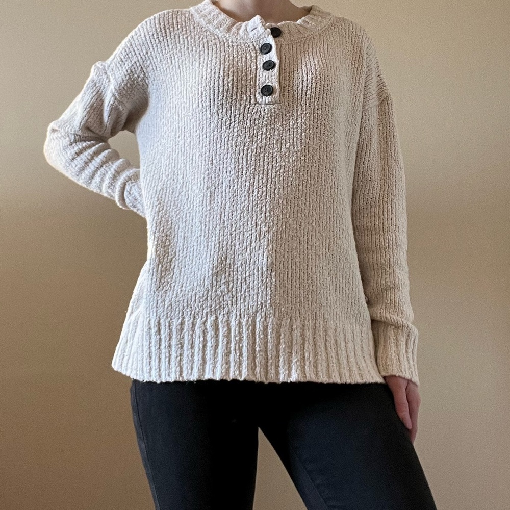 American Eagle white jegging fit sweater: size extra small